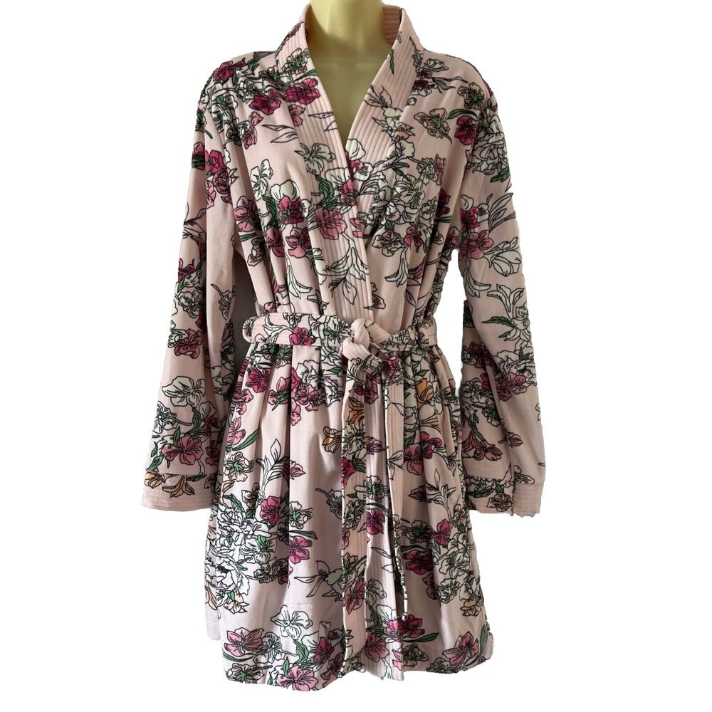 DAYDREAM By Berkshire Home Soft Pink Floral Robe Size S/M